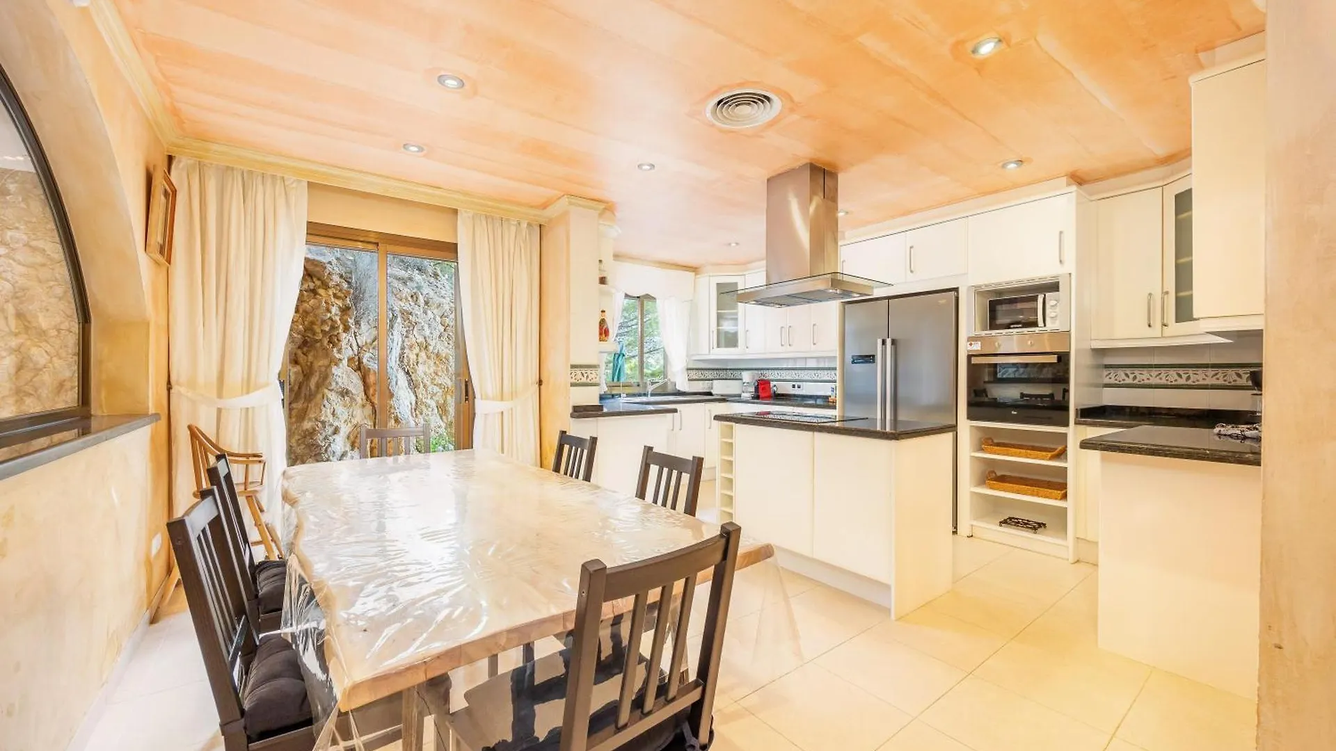 אנדרטקס Villa Cala Llamp